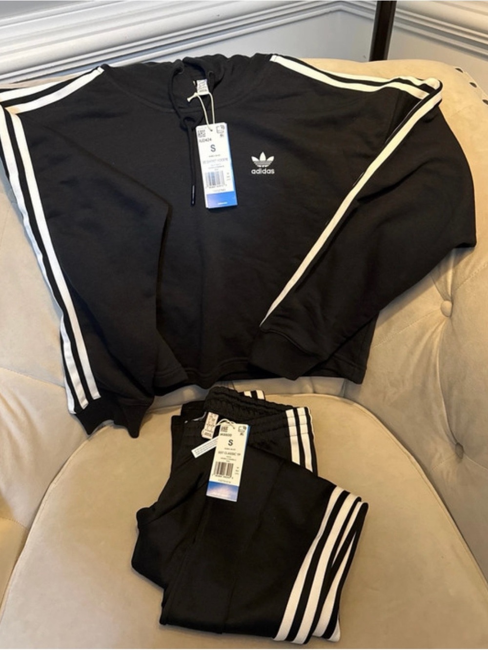 Adidas Originals Sweatsuit Set
